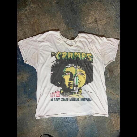 The Cramps PreOwned XL V-Neck White Shirt - Picture 2 of 3